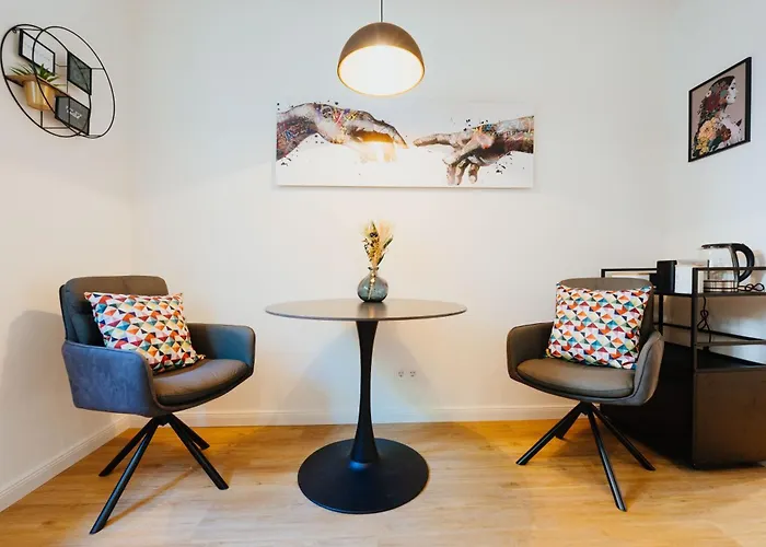 Stylish 2 App In Trendy District Of Apartment